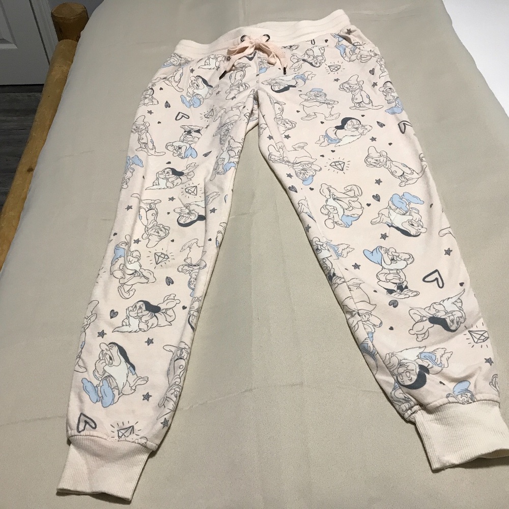 Disney 7 Dwarfs Sweatpants
